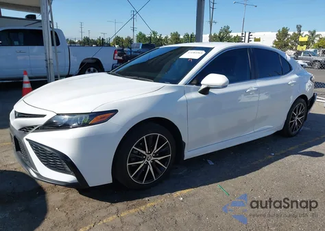 2023 Toyota Camry Se z USA, uszkodzony, nr VIN 4T1G11AK8PU742436